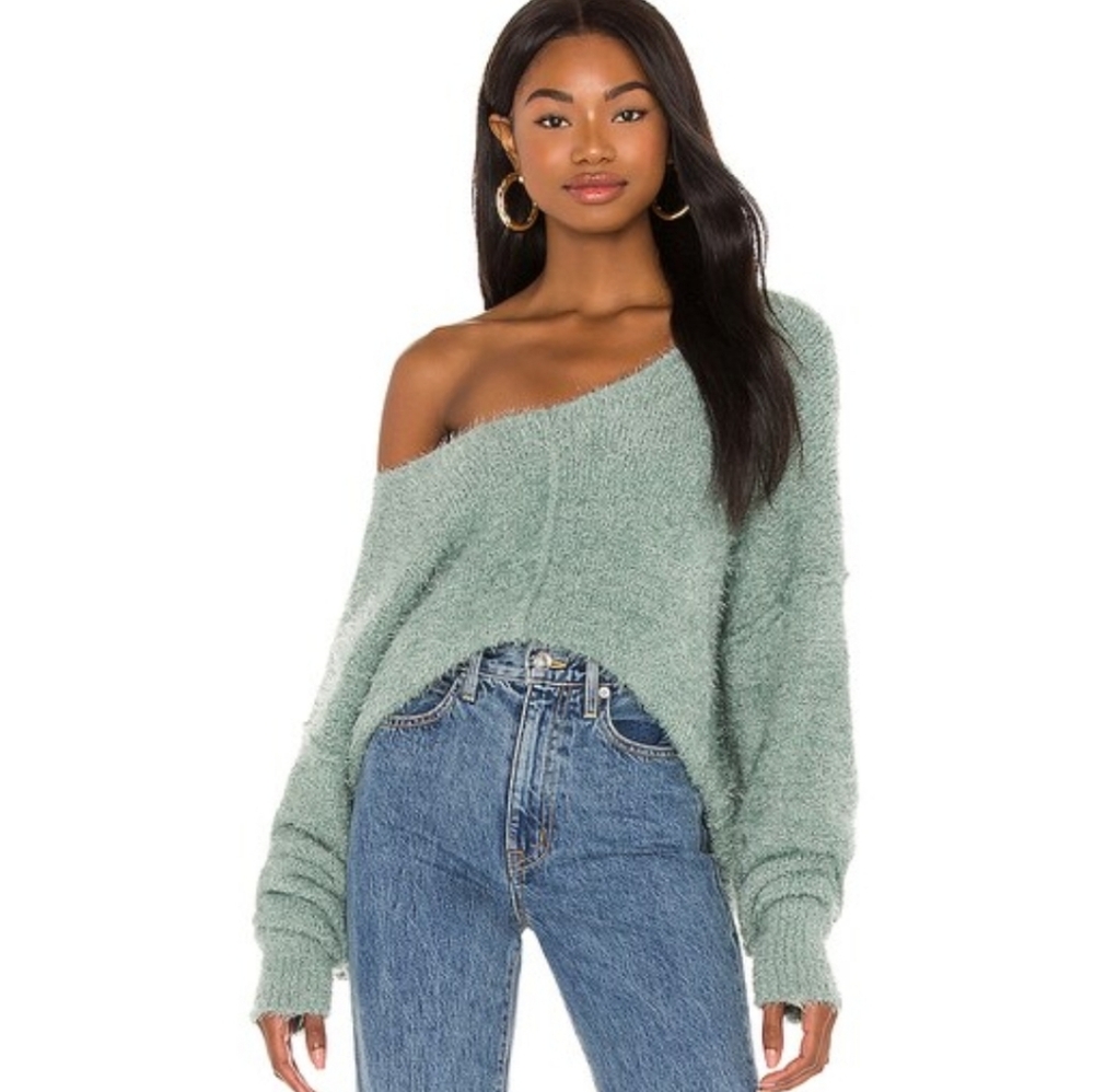 Free People Icing V Pullover in Spring Dust